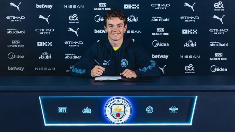 رسميًا: مانشستر سيتي يضم النرويجي سفيري نيبان