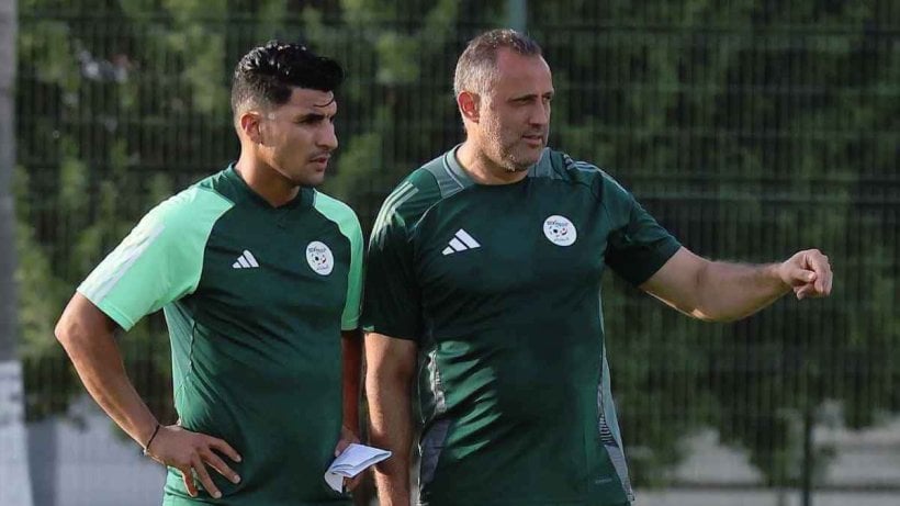 أخطاء تهدد بقاء إبراهيم حمداني مع المنتخب الجزائري